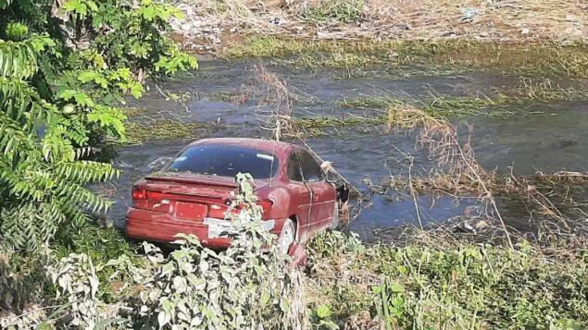 carro-cae-a-arroyo-buñigas