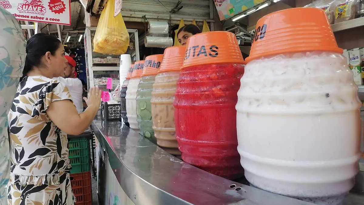 aguas-frescas