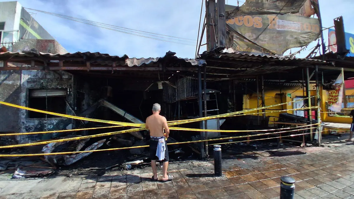 Incendio-taquerias-maza4