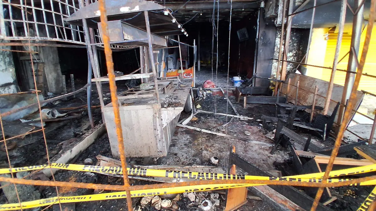 Incendio-taquerias-maza10