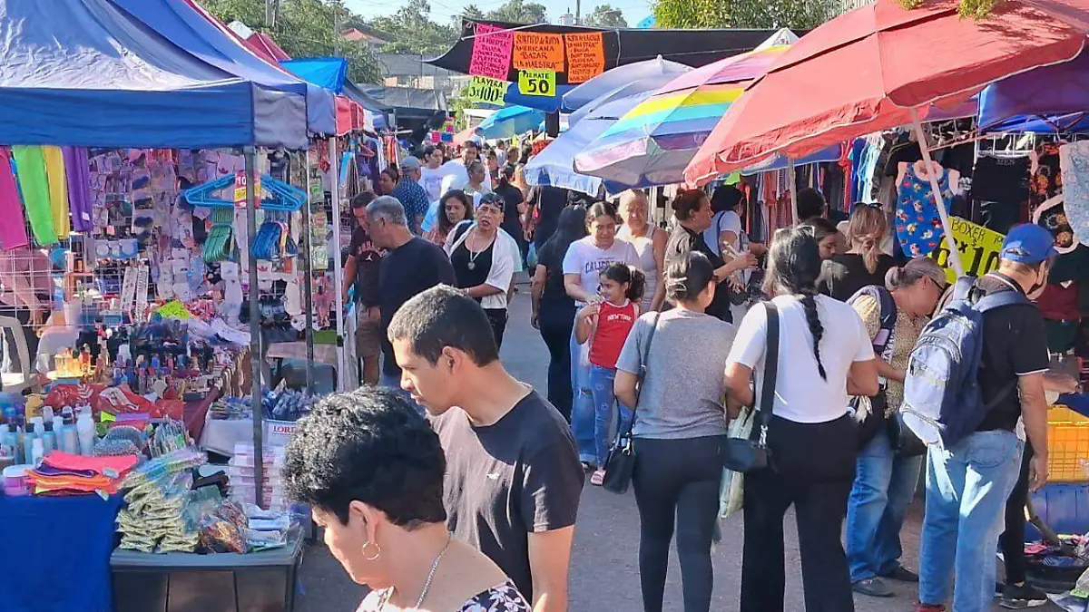 TIANGUIS1