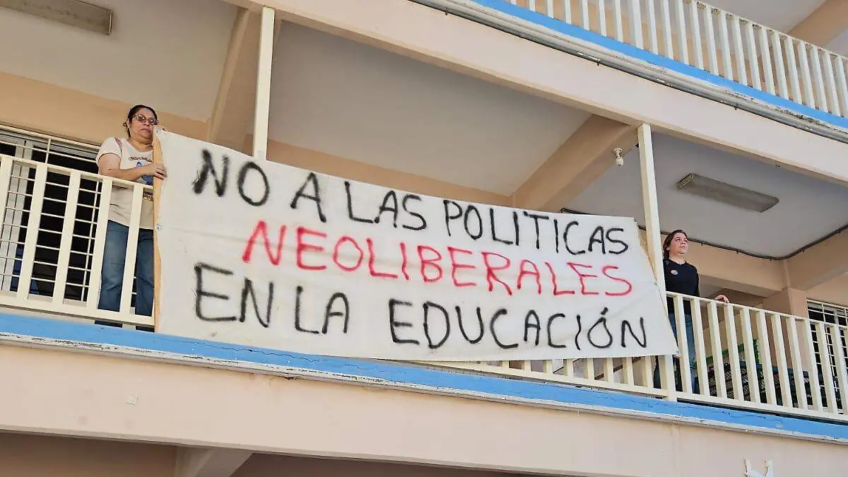 planton-uas-universidad-maestros