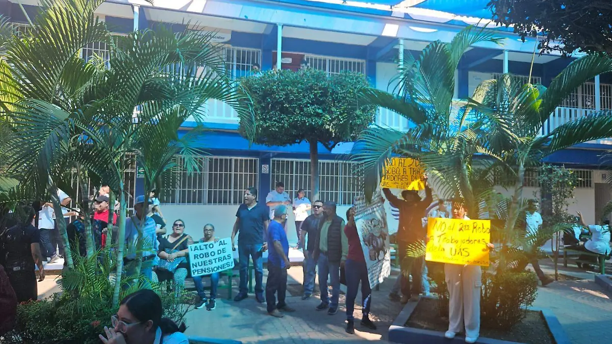 planton-uas-universidad-maestros