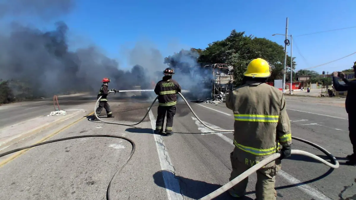 Turismo-violencia-bloqueo-incendio
