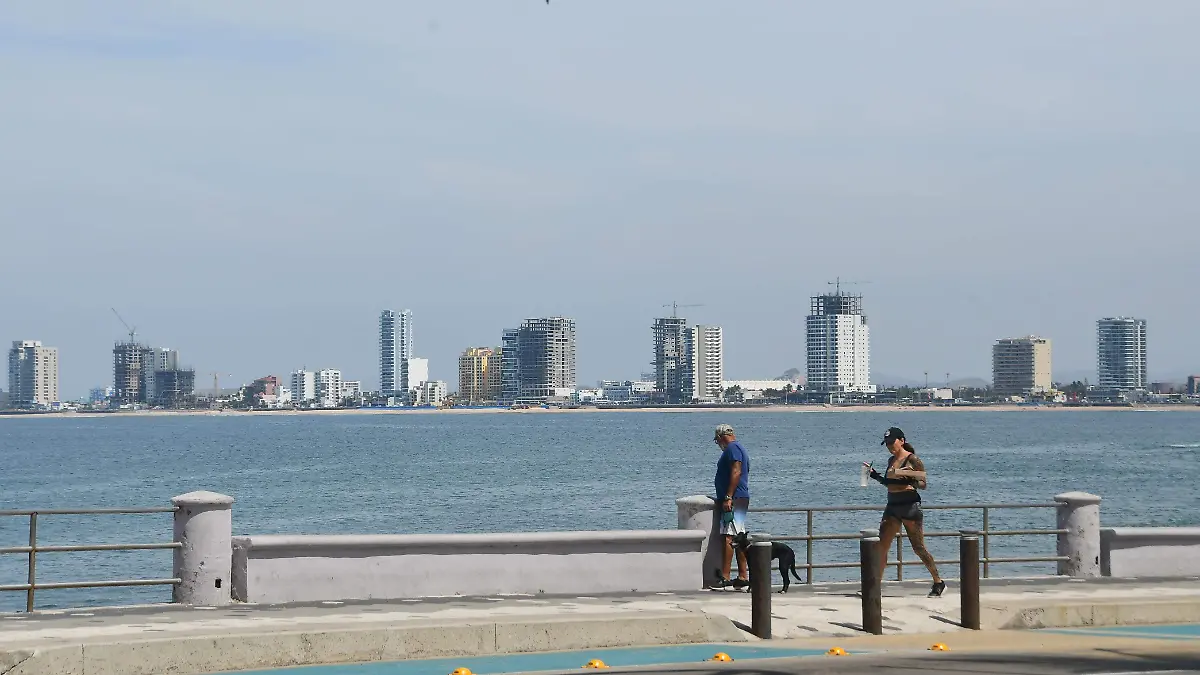 Skyline-Edificios-Constructoras-Inmobiliario-Mar-Playa-malecon1