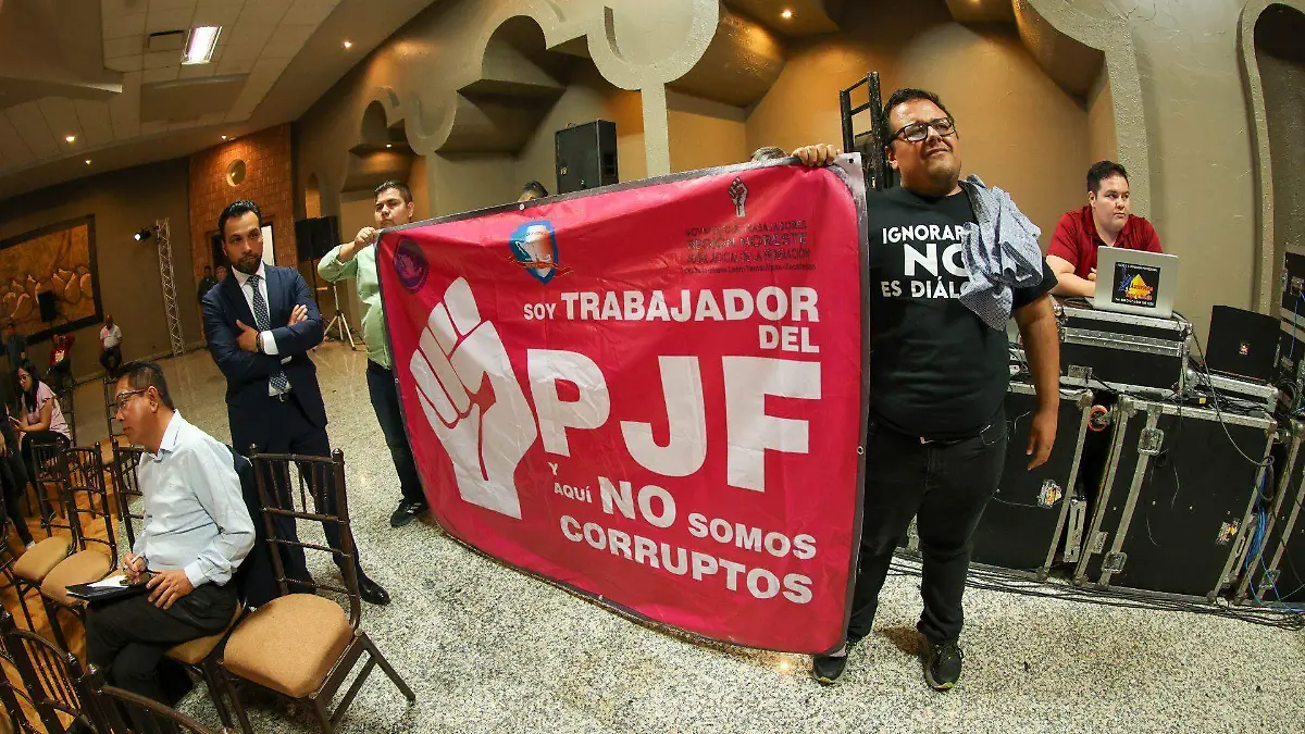 trabajadores-del poder-judicial-de-l federacion-protesta