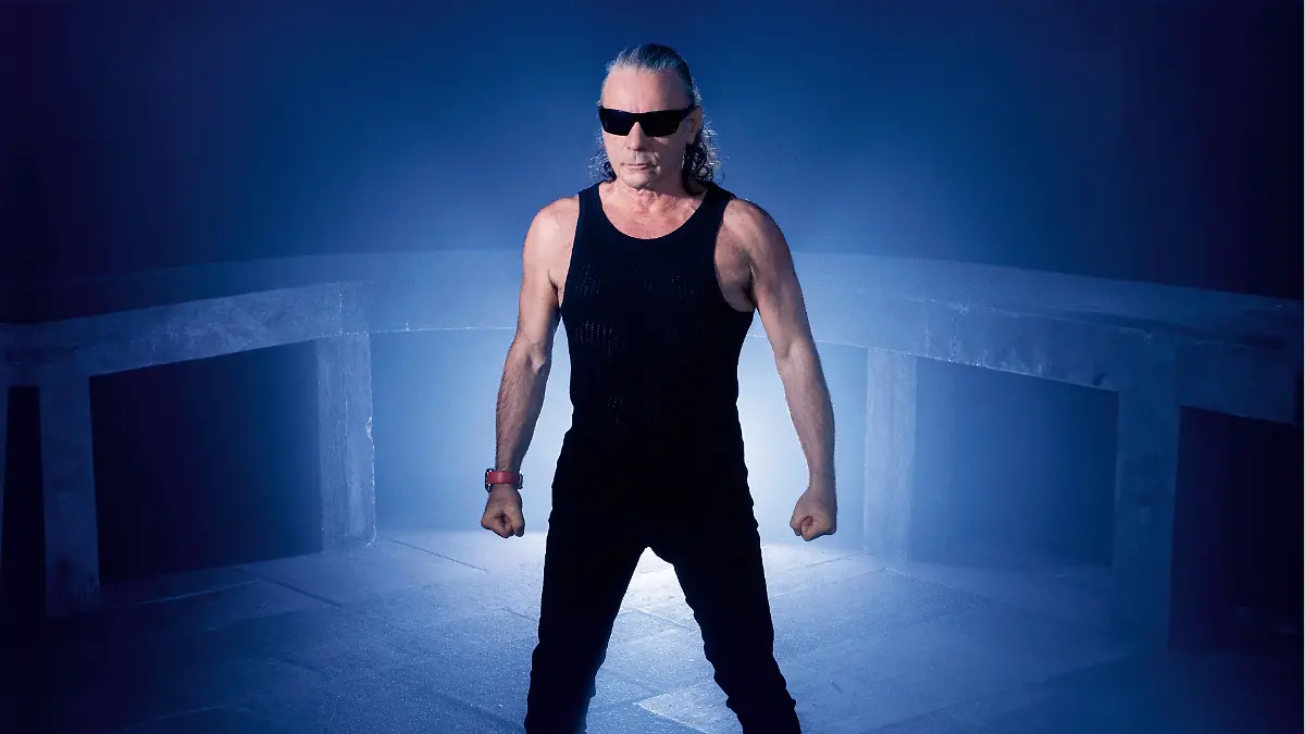 bruce_dickinson_ironmaiden_john_mc_murtrie1