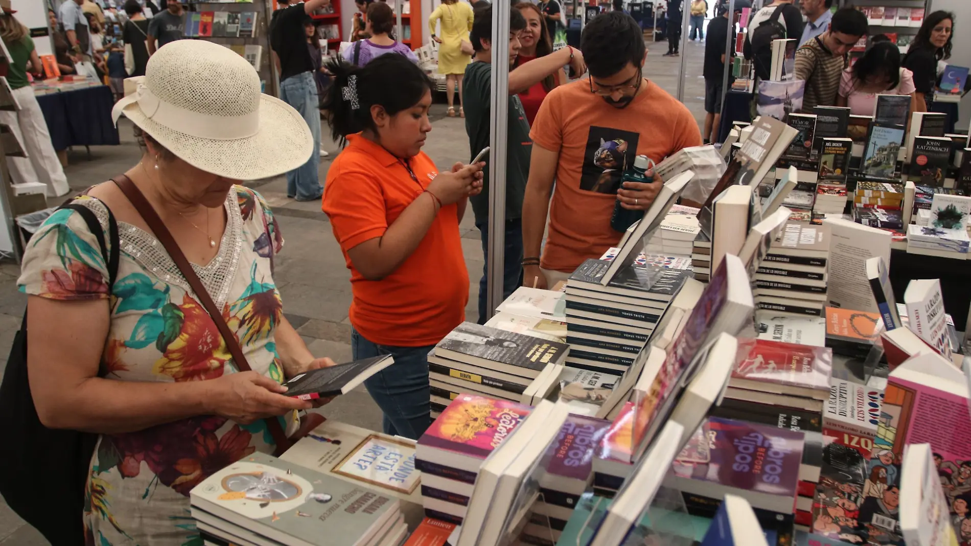 feria_del_libro_cuartoscuro.com