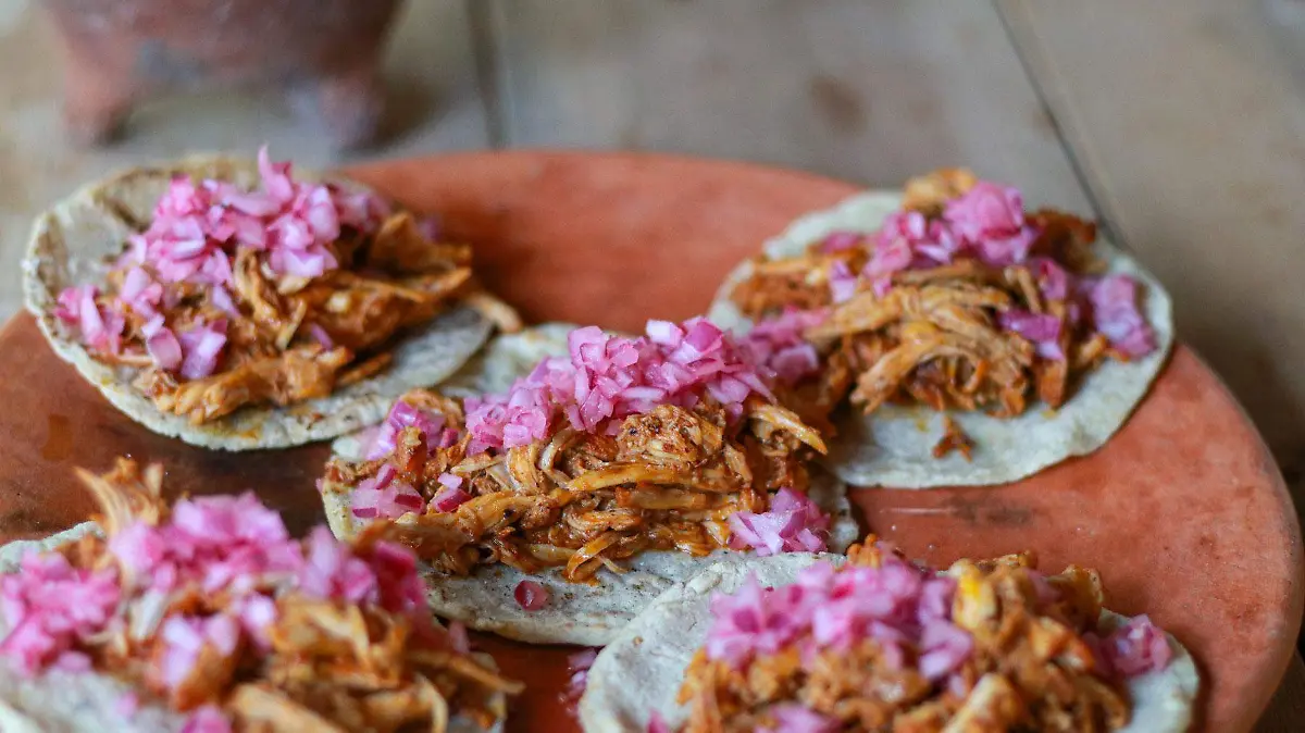 Cochinita 365-sabores-en-yucatán-Tradicional-taco-de-cochinita-2 (1)