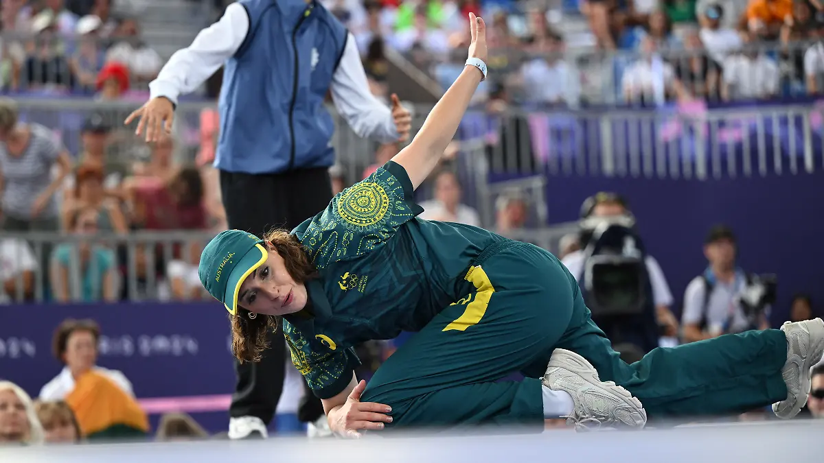 Rachael Gunn-Breakdance