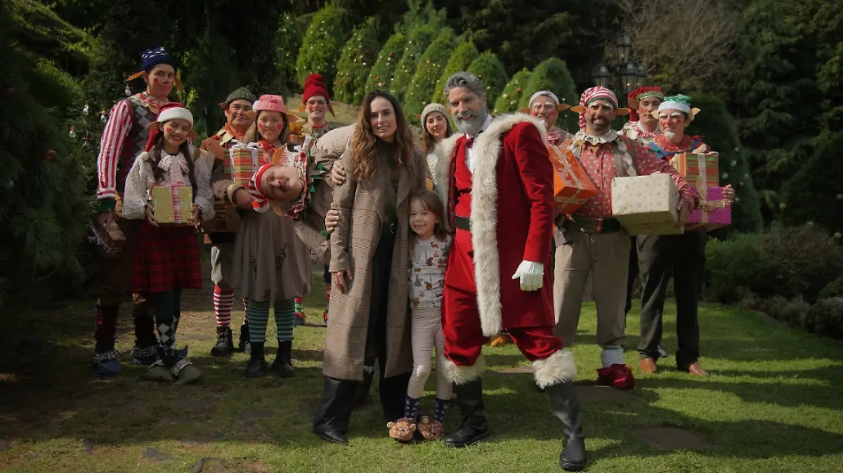Ana Serradilla y David Chocarro protagonizan Santa mi amor