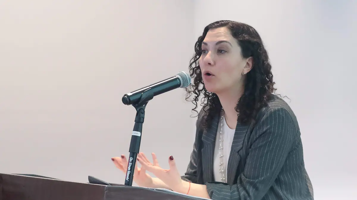 andrea_marván_ivonner1