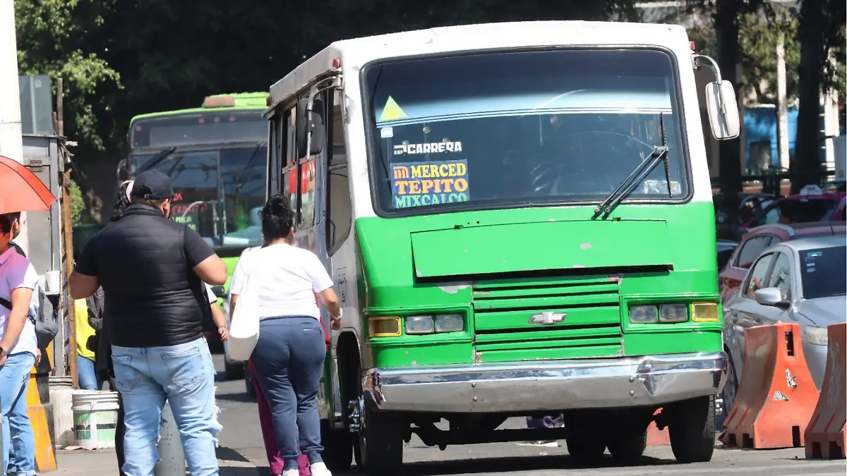 microbuses_viejos_sergio_vázquez_prensa