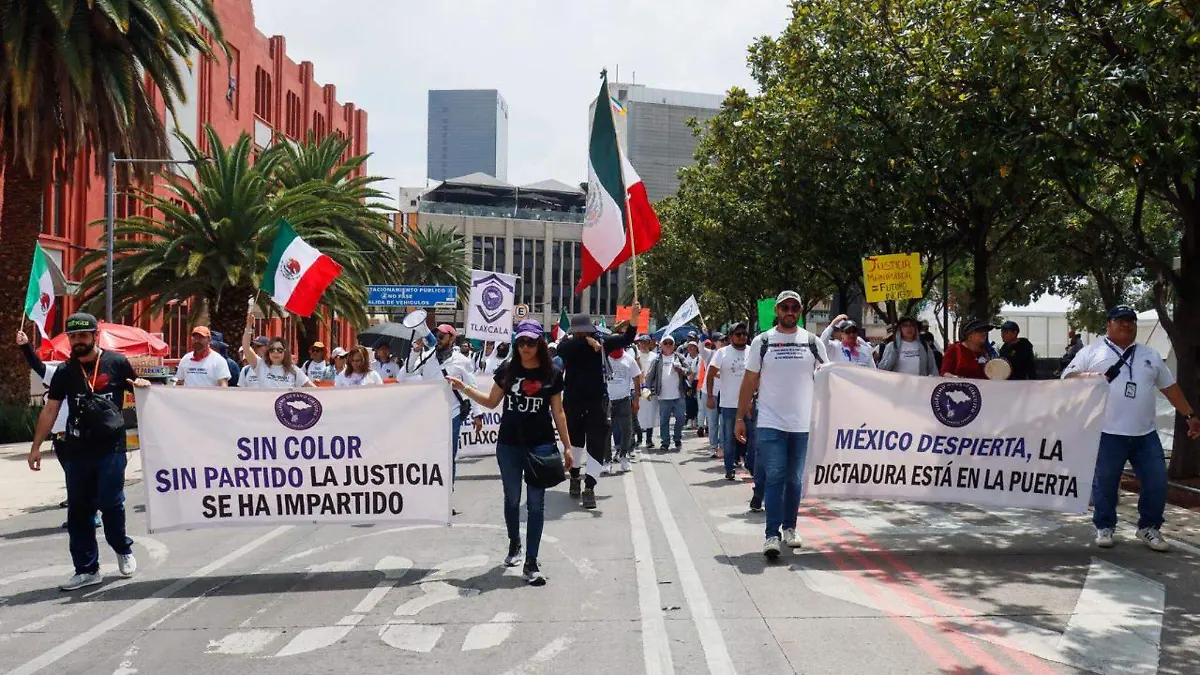 Protesta trabajadores Poder Judicial en Senado_04