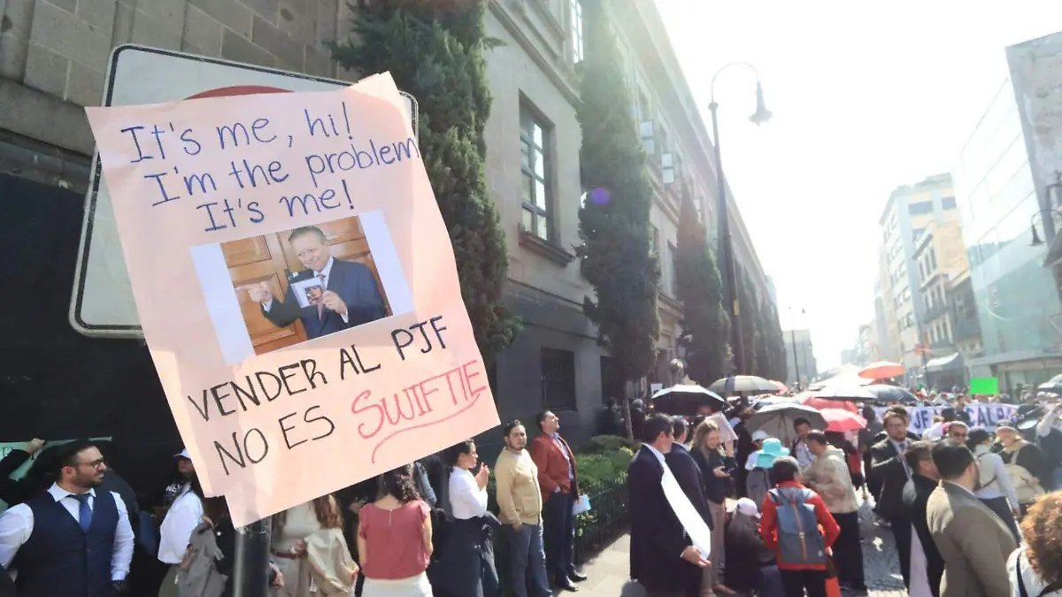 Trabajadores cierran SCJN_protesta reforma judicial_04