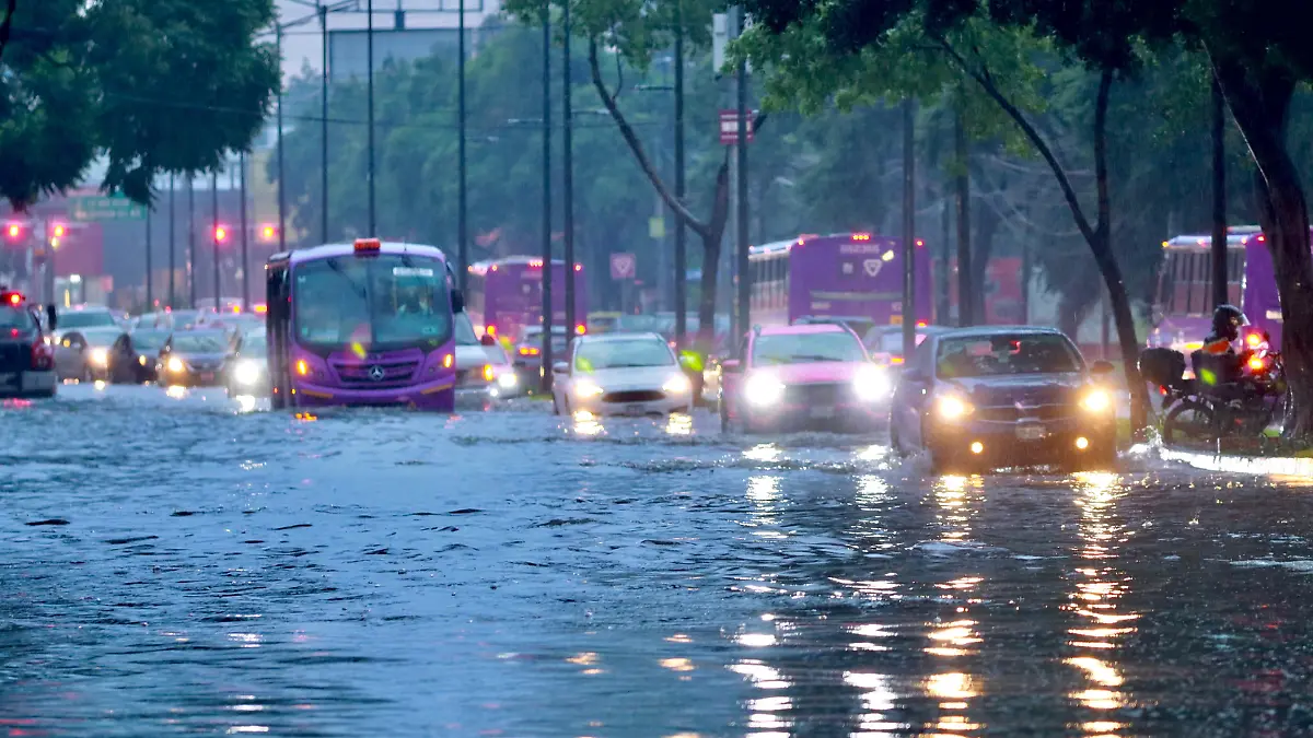 Tlalpan sufre con las inundaciones por lluvias