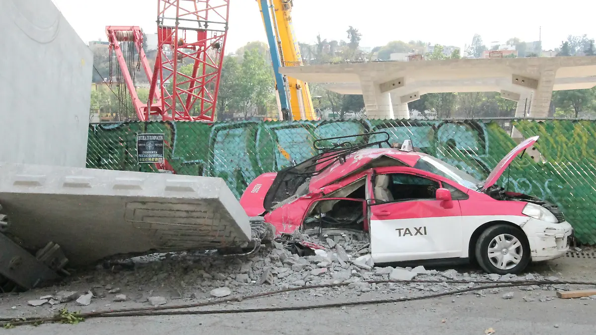 tren_interurbano_accidente_taxi