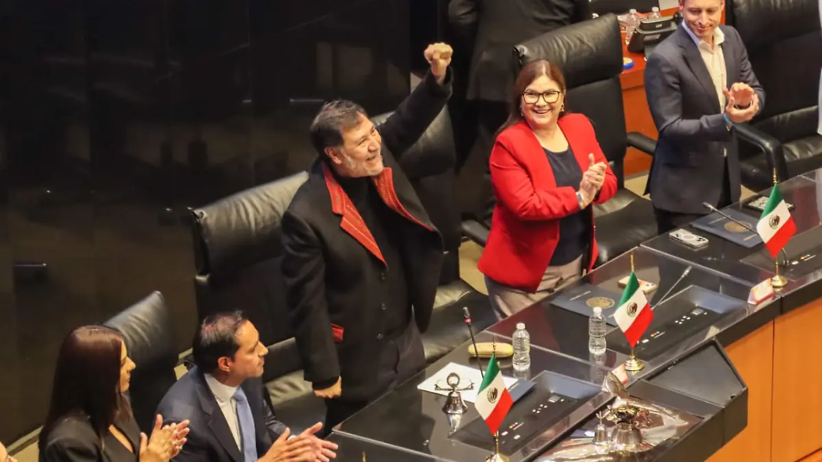 Fernandez Noroña (2)