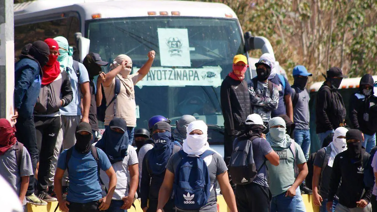 Ayotzinapa-asesinato-estudiante