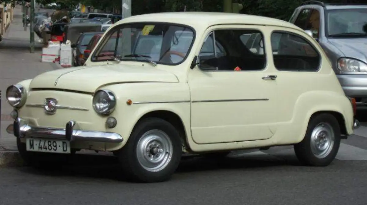 SEAT_600 1