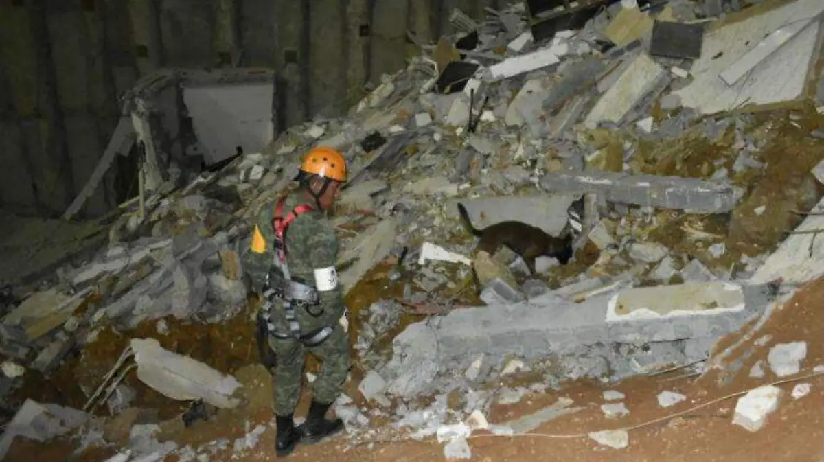 derrumbe-monterrey-SEDENA