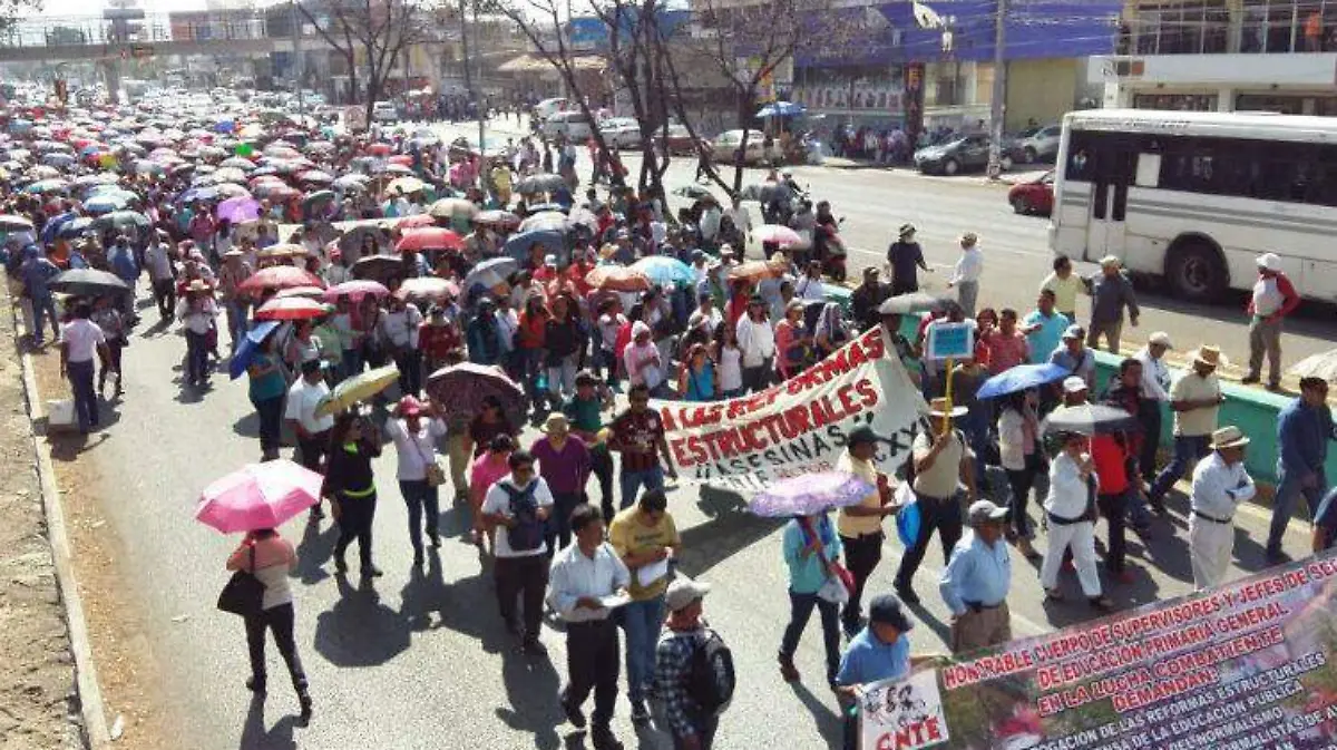cnte oaxaca amlo Victor Castillo Stgo.