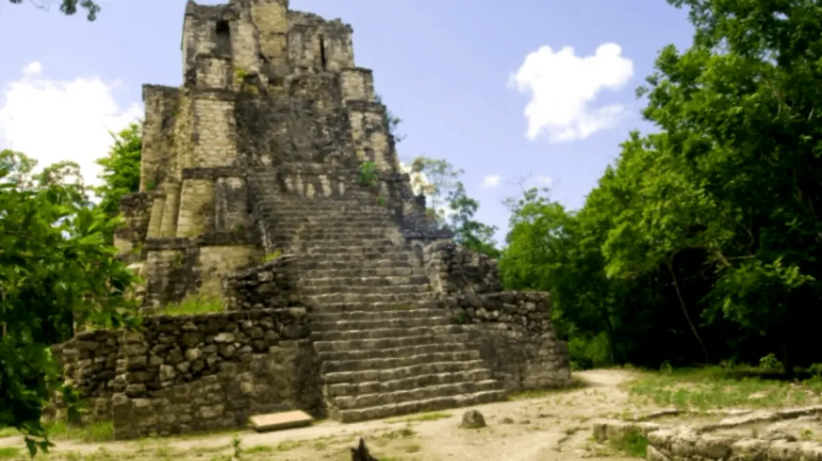 zona arqueológica de Muyil ESPECIAL