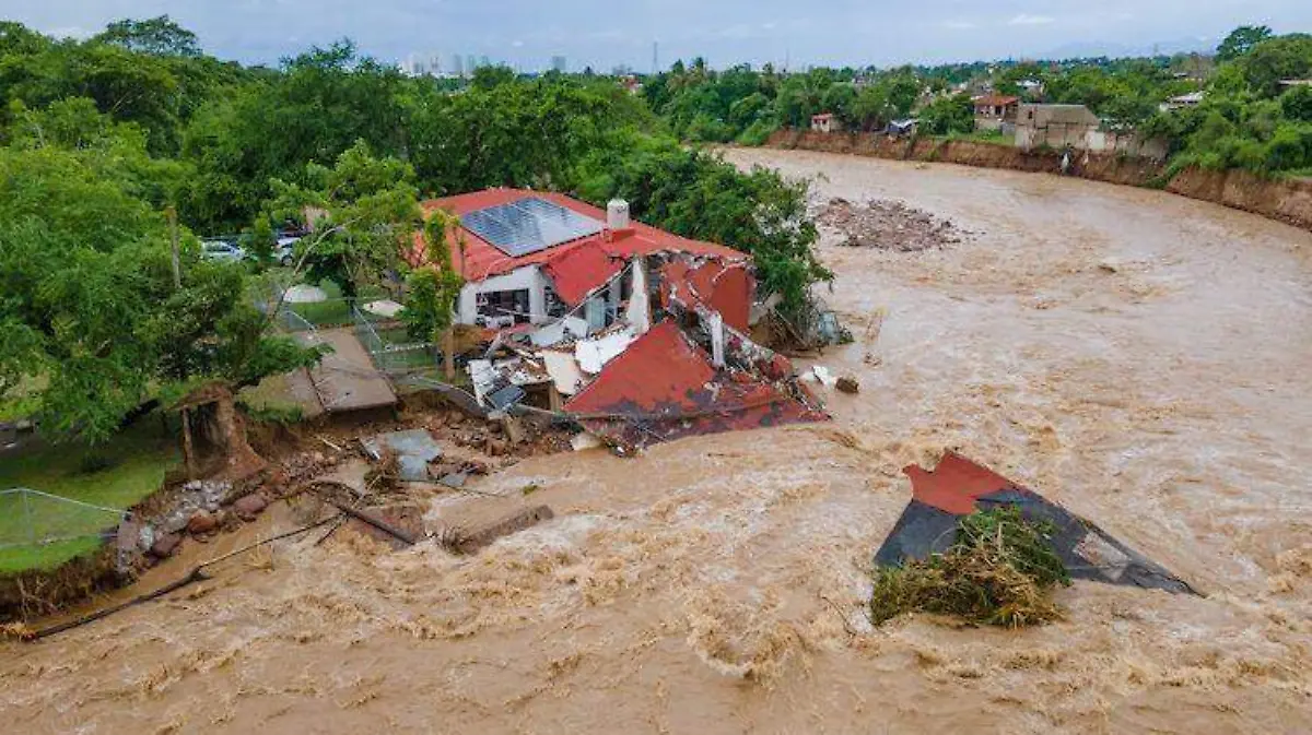 Emiten declaratoria de emergencia para municipios de Jalisco por el paso de Nora