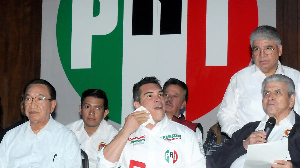 ALEJANDRO MORENO, CANDIDATO A LA PRESIDENCIA EL PRI, EN LA CTM (19)