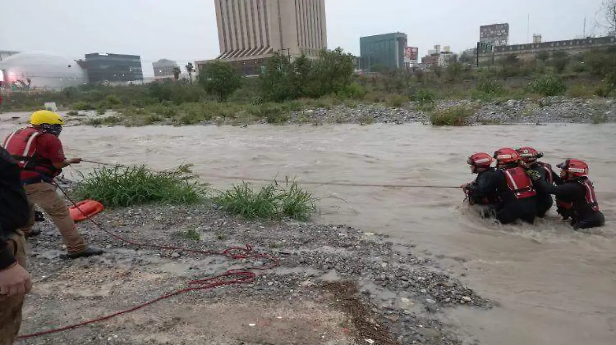Rescate Río Santa Catarina