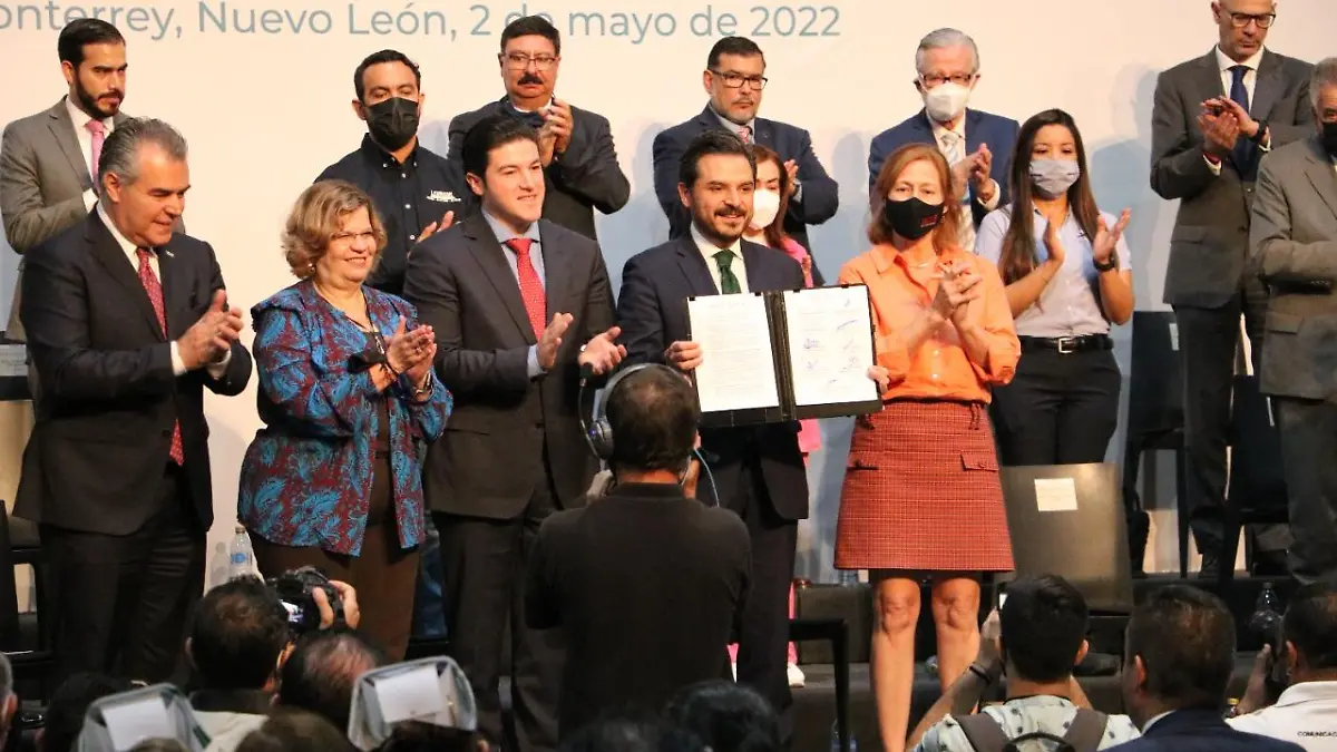 IMSS firma acuerdo laboral