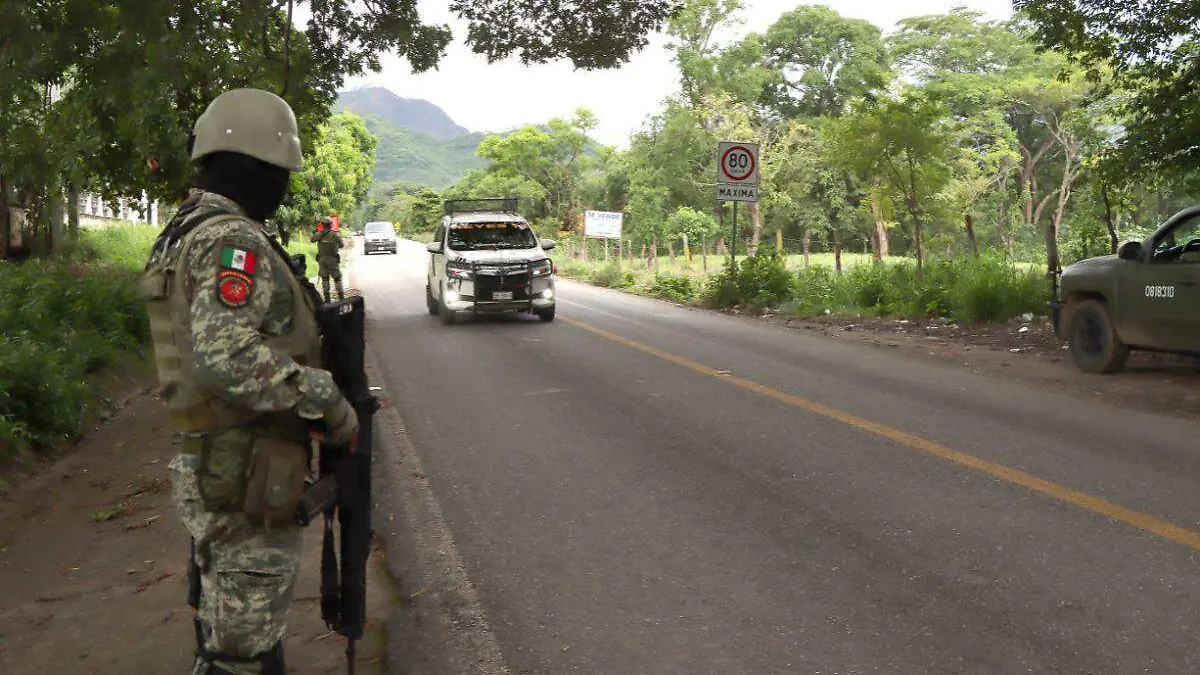 Retén militar en la entrada de Frontera Comalapa, Chiapas (1)