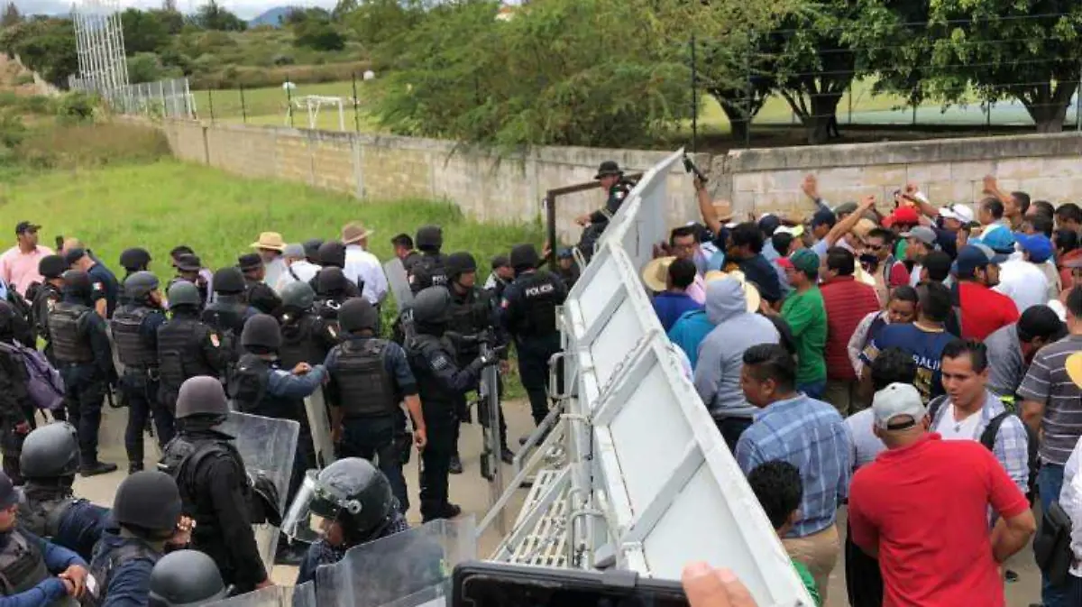 ALFREDO MENDEZ -oaxaca