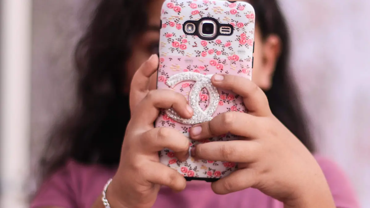 Depresion-ansiedad-redes sociales-dispositivos-celular-niños-adolecentes (44)