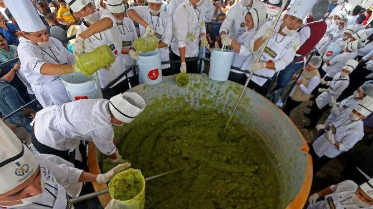 Record_Guinness_Guacamole_4