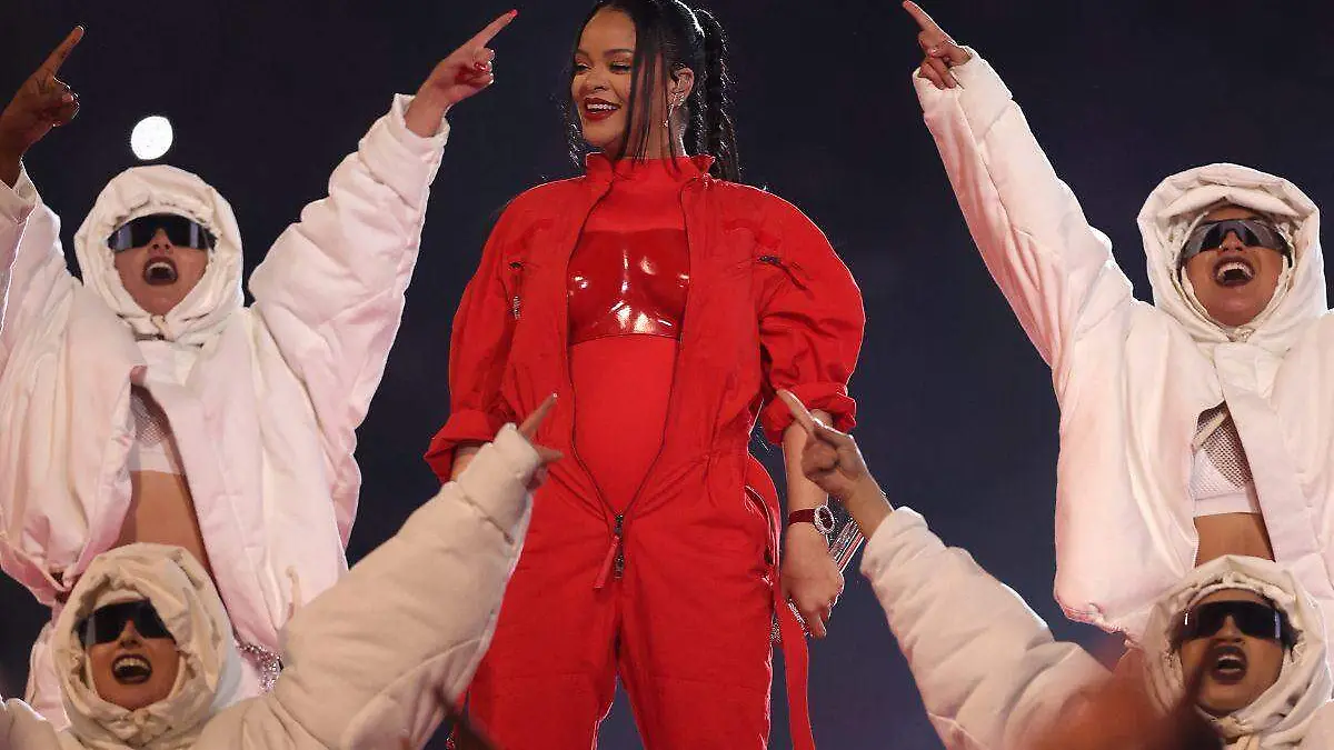 Memes por el show de Rihanna en el Super Bowl