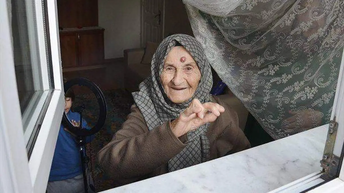 mujer-105-años-covid