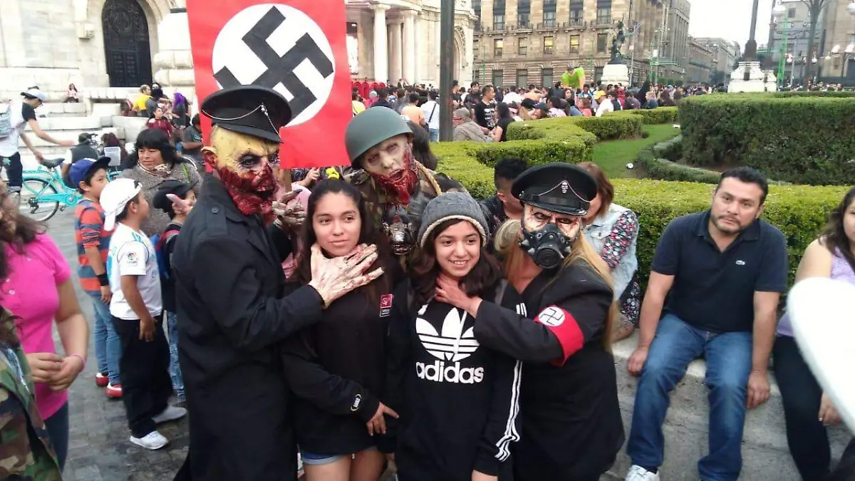 ELIZABETH DORANTES - EL SOL DE MEXICO zombies marcha (1)