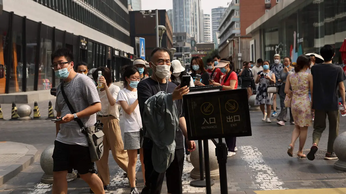 2022-06-03T000000Z_860156029_RC28KU9K27PK_RTRMADP_3_HEALTH-CORONAVIRUS-CHINA