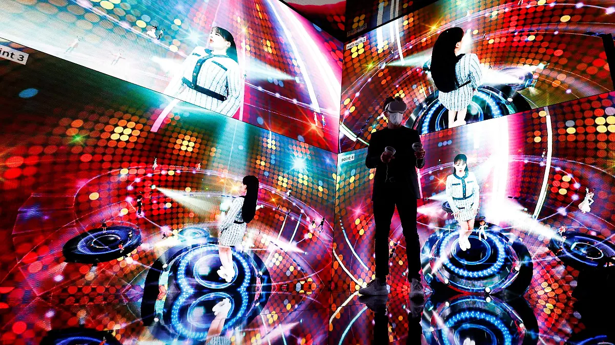 2022-02-28T000000Z_619288017_RC2YSS93UDFW_RTRMADP_3_TECH-CONFERENCE-MWC