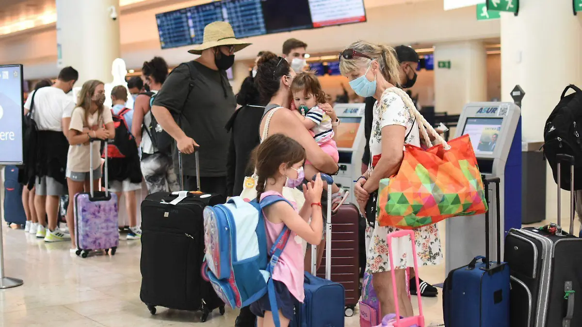 EU emite alerta de viaje a México por riesgo de Covid-19