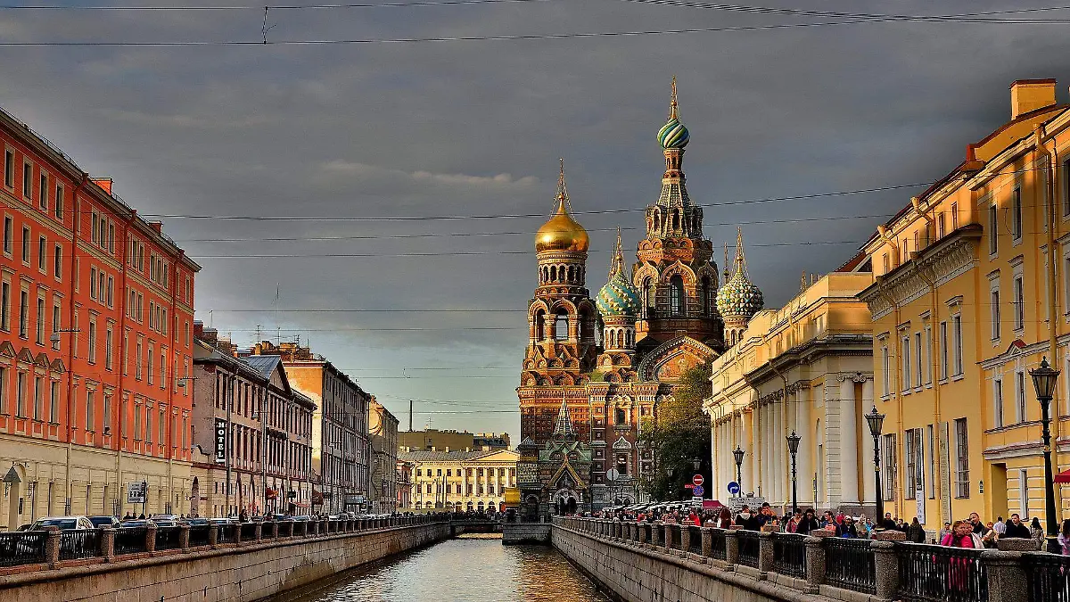 st-petersburg-russia-3747214_1920