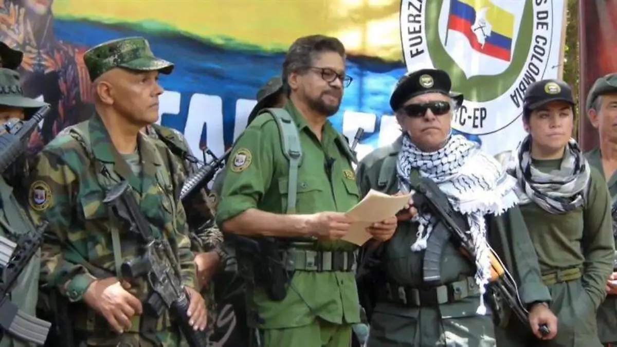 Justicia de Colombia ordena captura de disidentes de las FARC