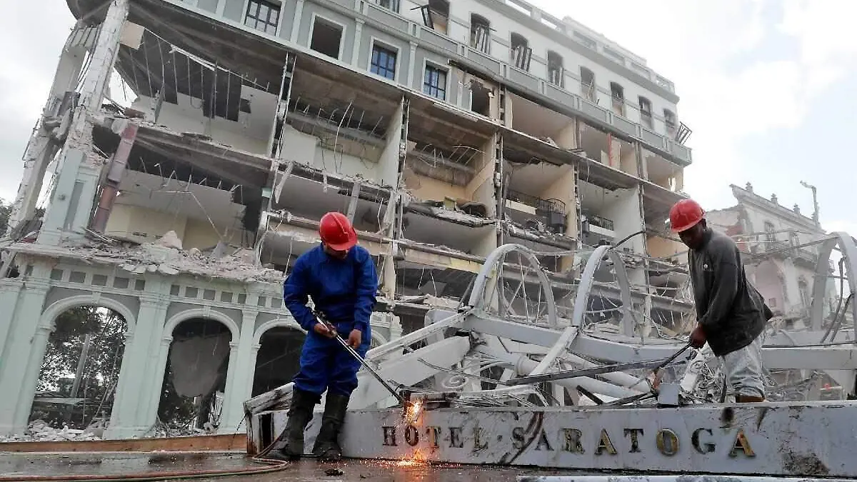 Explosion hotel Saratoga_La Habana_Cuba
