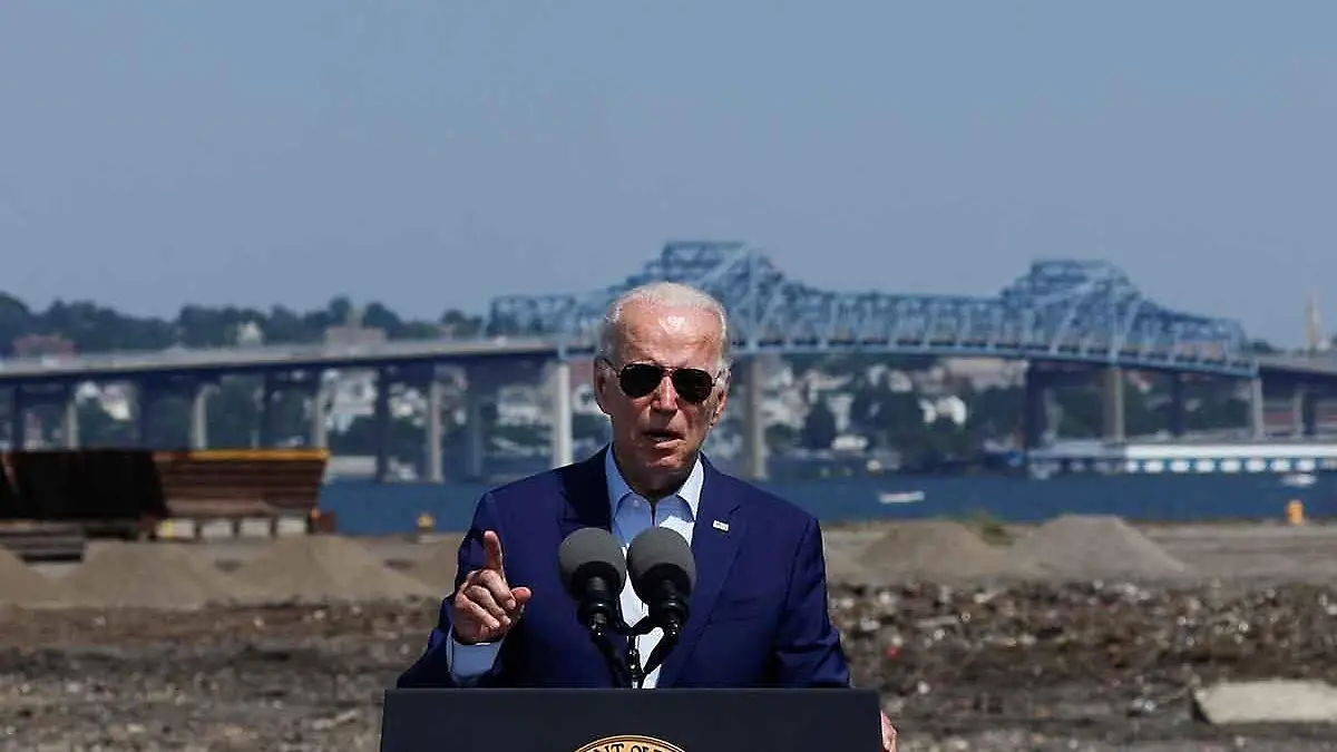 Joe-Biden_conferencia-desde-planta-de-carbon