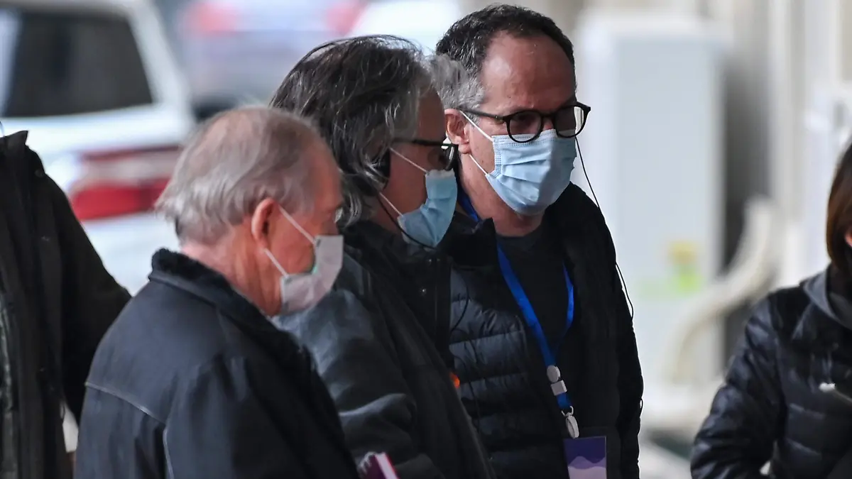 Expertos de OMS en Wuhan 