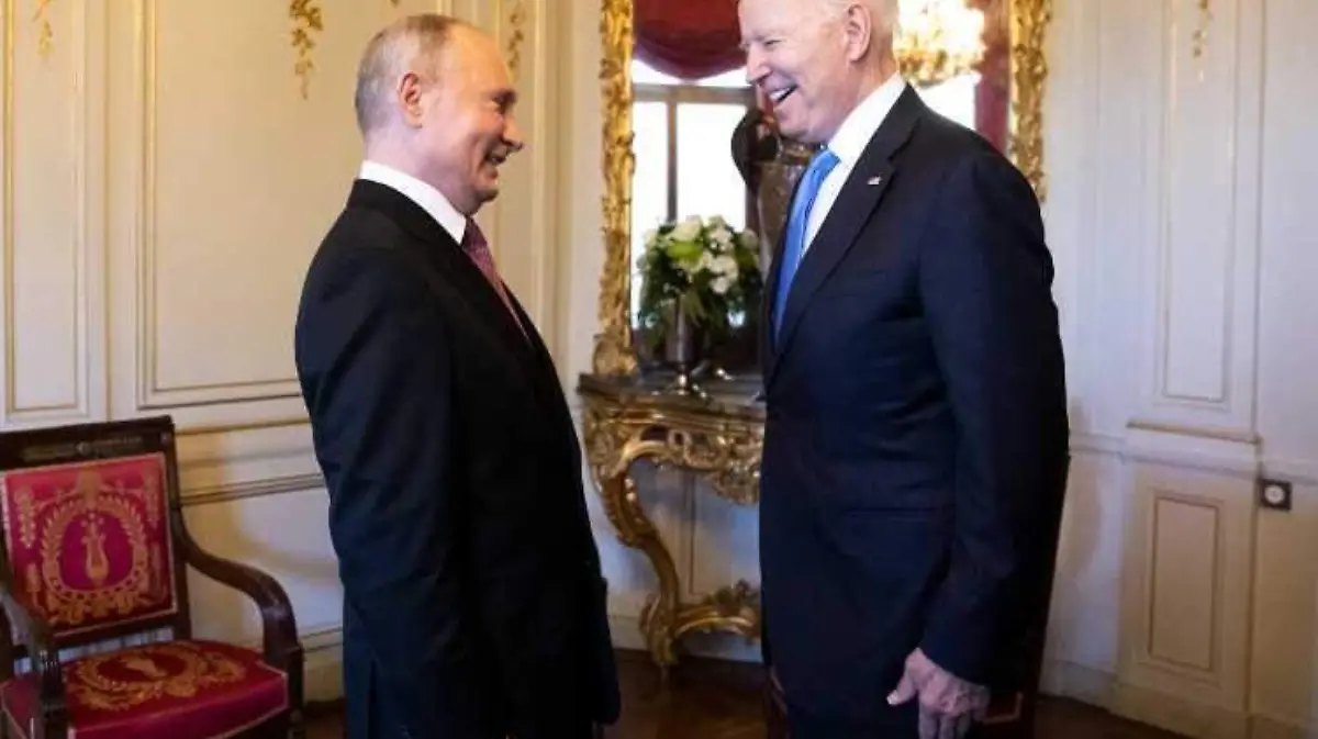 Vladimir Putin_Joe Biden