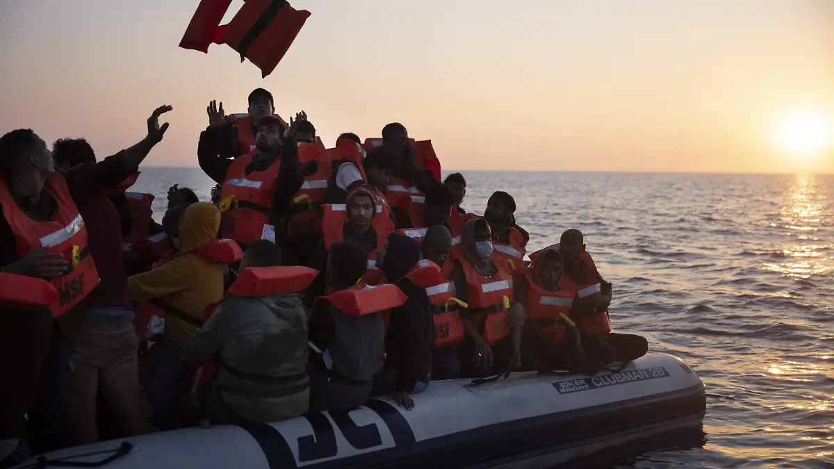 2021_06_12_MSF_MEDITERRANEAN_SUNRISE_AND_AFTERNOON_RESCUES_BANGLADESH_AND_ETHIOPIANS_PHOTO_00170