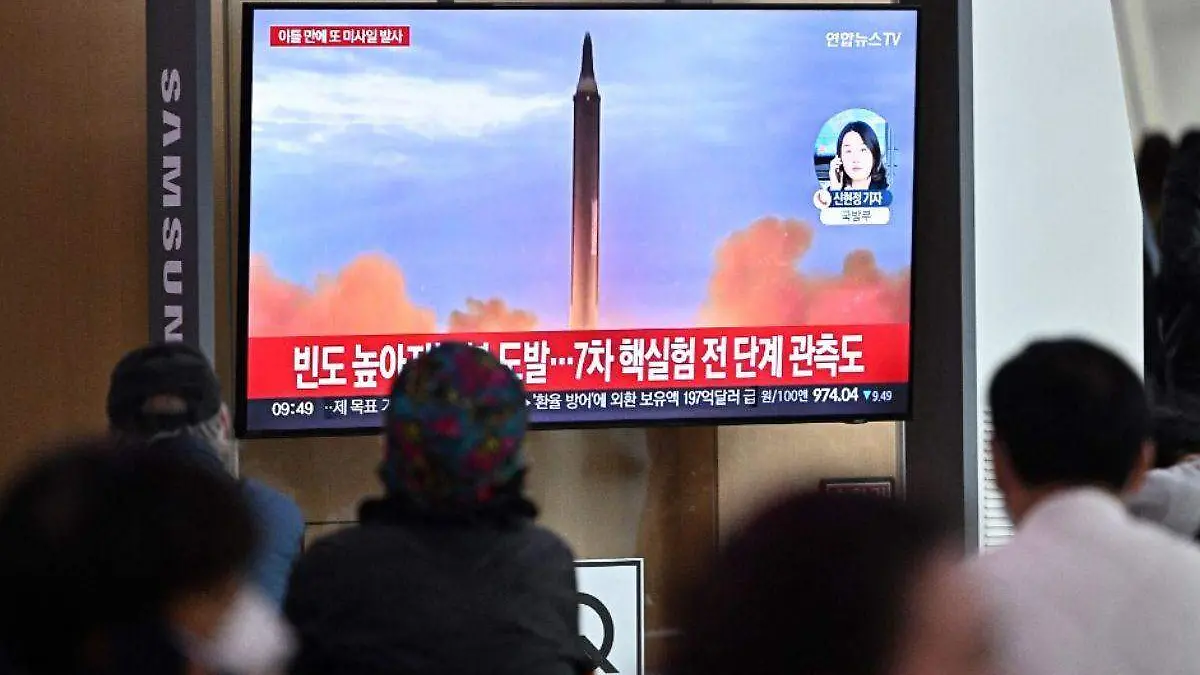 Corea del Norte dispara dos misiles balísticos tras ejercicios militares de EU y Japón