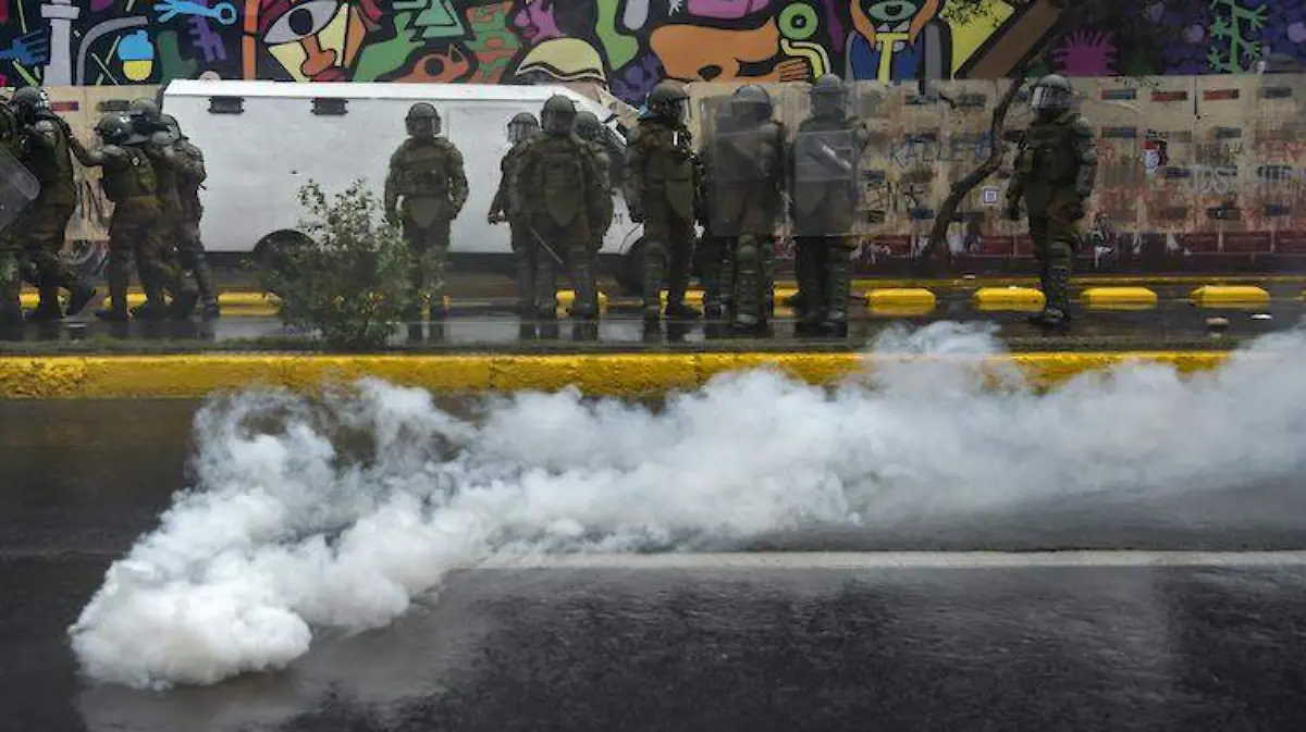 Piñera militariza región de conflicto con mapuches